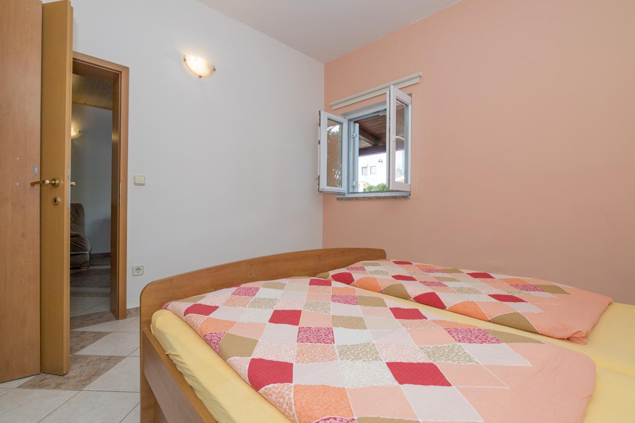 Apartments Kori Funtana Extérieur photo