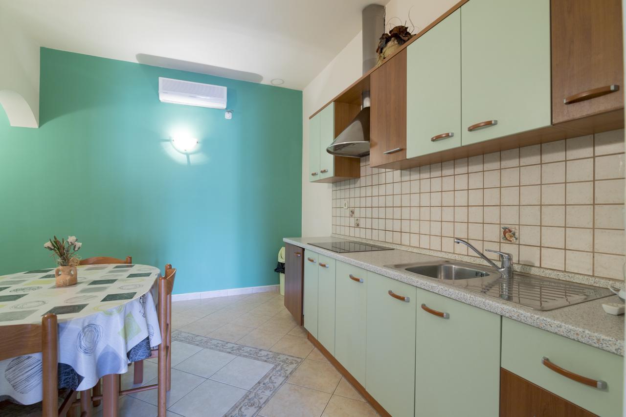 Apartments Kori Funtana Extérieur photo