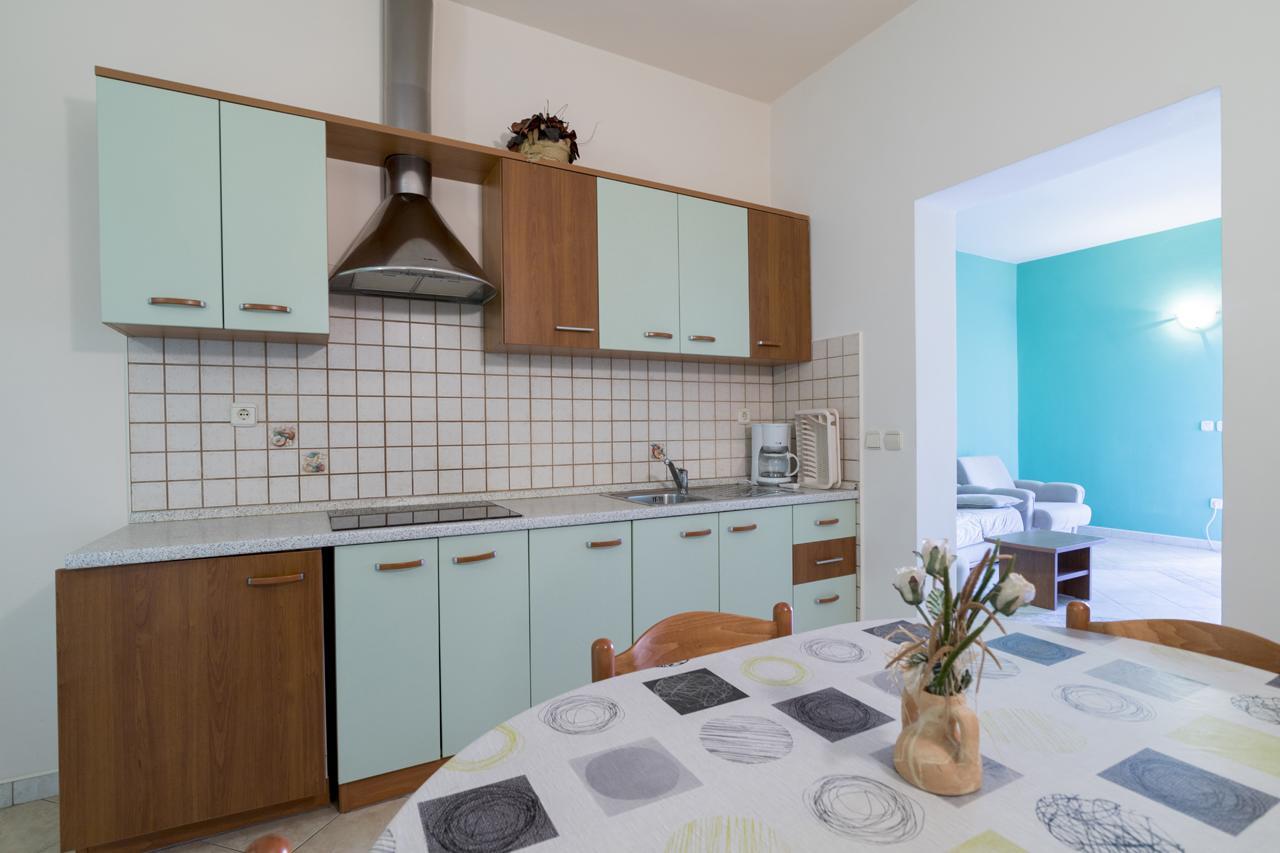 Apartments Kori Funtana Extérieur photo